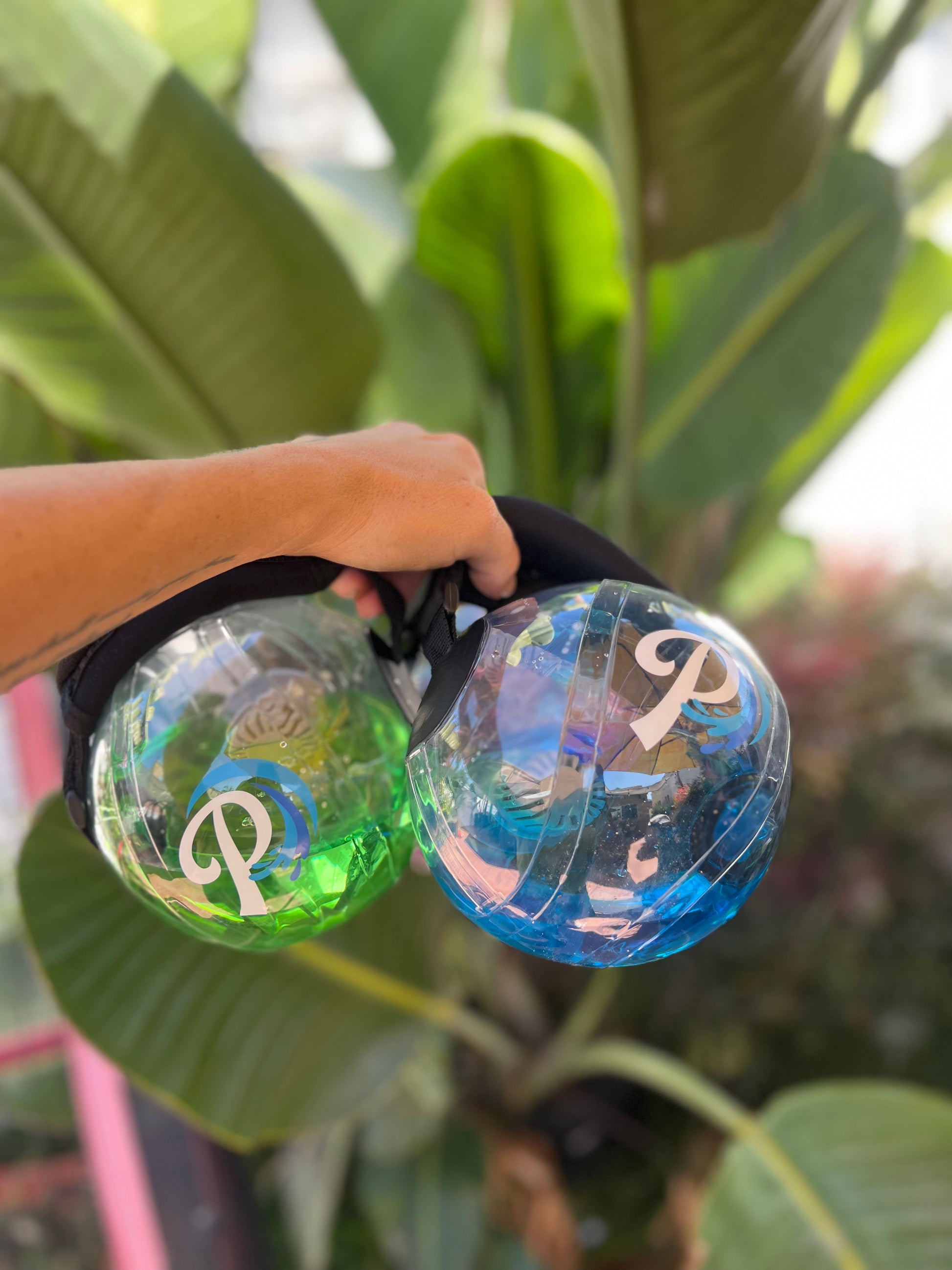 Hydro ball top